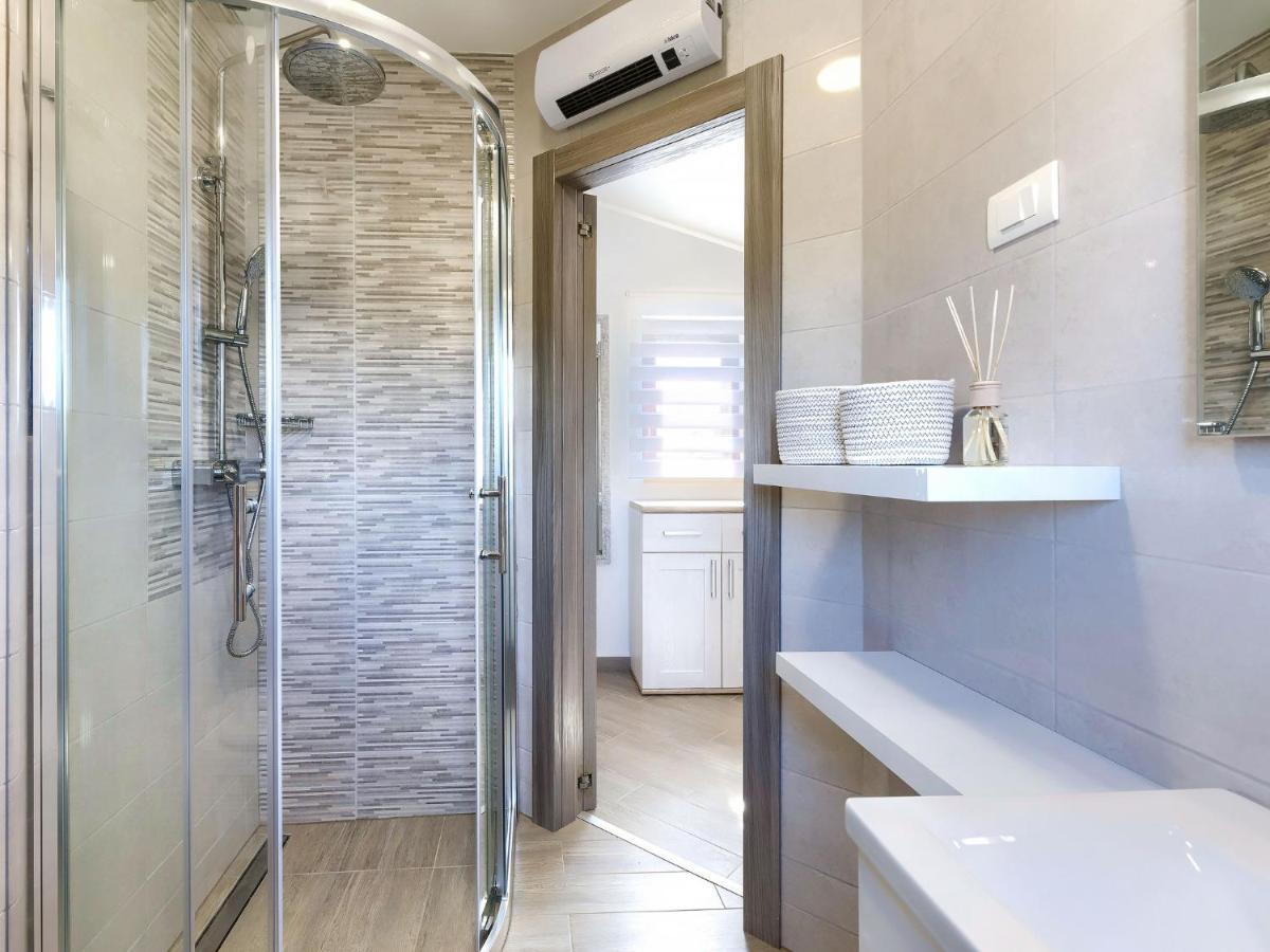 Apartment Joy By Interhome Pula Bagian luar foto