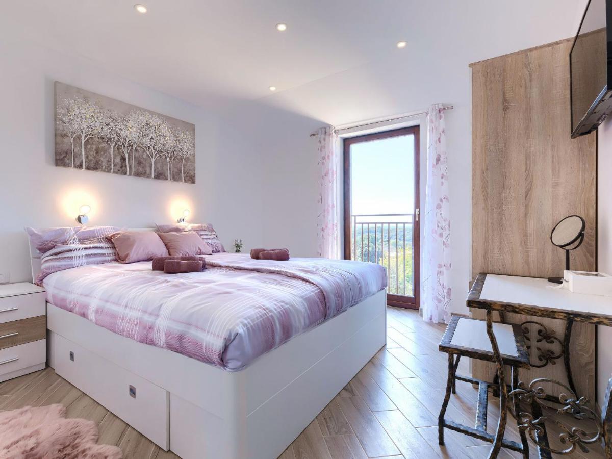 Apartment Joy By Interhome Pula Bagian luar foto